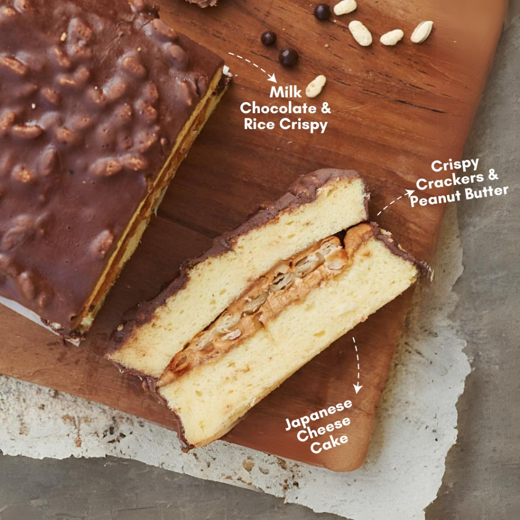 

Bogor Raincake - Crispy Chocolate - Cheese Cake dengan Filling Peunut Jam & Crackers