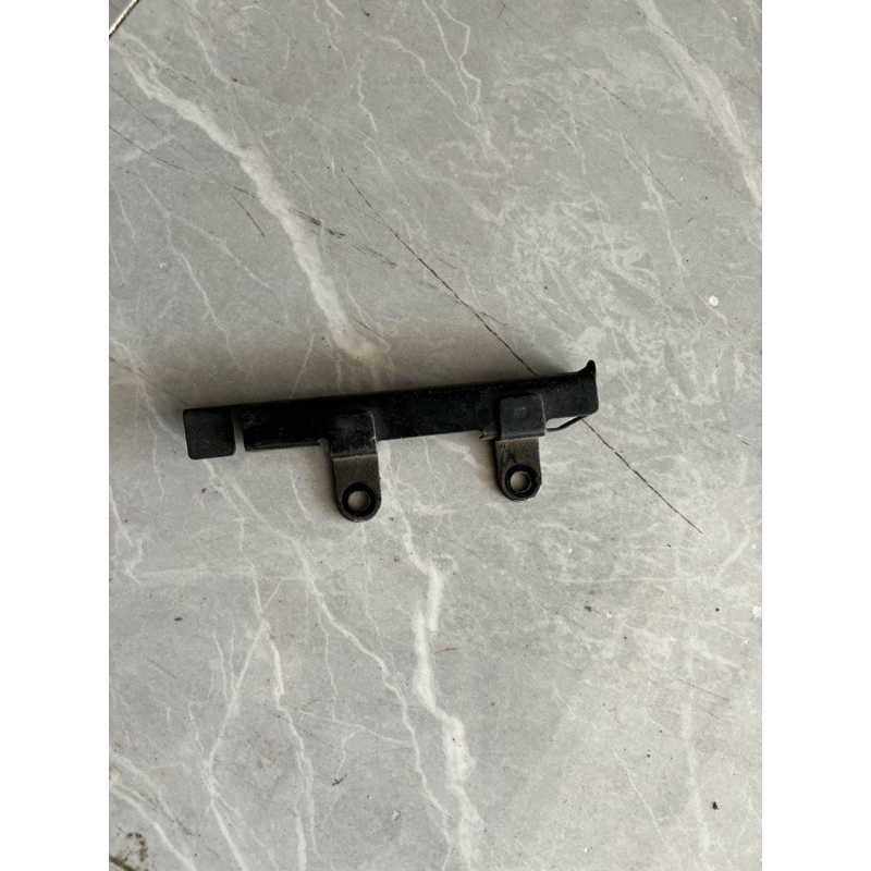 breket dudukan kunci jok tiger revo tiger 2000 tilam ori copotan motor