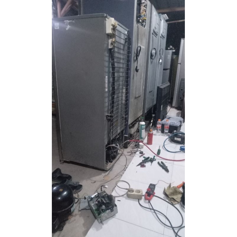 JASA SERVIS KULKAS TANGERANG