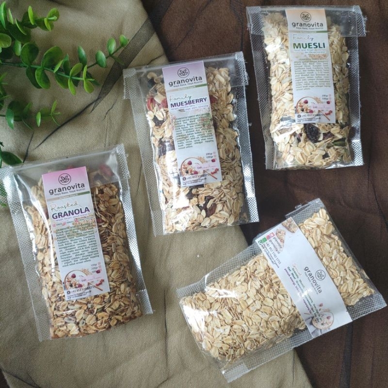 

Paket Granovita Granola Sereal Muesli Muesberry 4in1