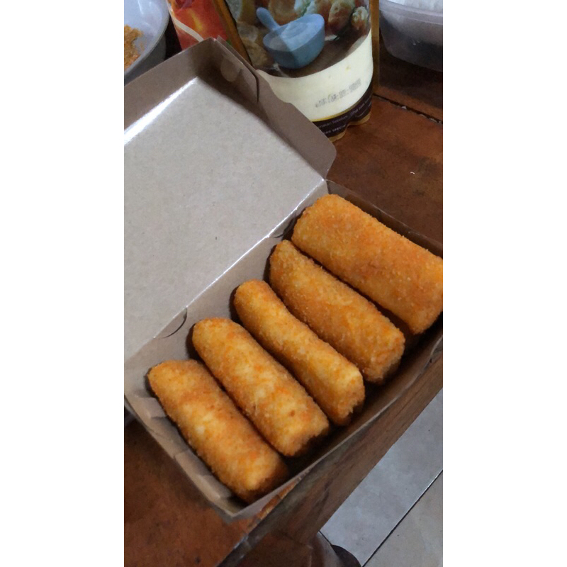 

Risoles Mayo Smoked Beef Frozen 5pcs