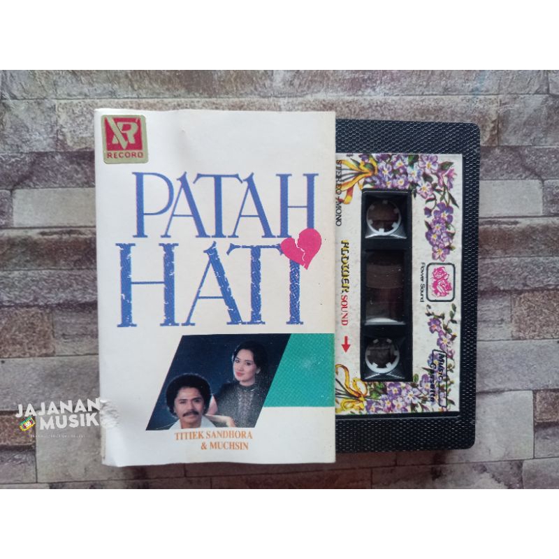 Kaset Titiek Sandhora & Muchsin (Patah Hati)