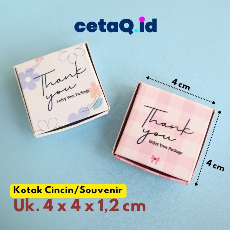 

Cetaq.id Dus Souvenir Kecil 4x4x1,2cm Kotak Packaging Aksesoris Anting Cincin Bros kecil