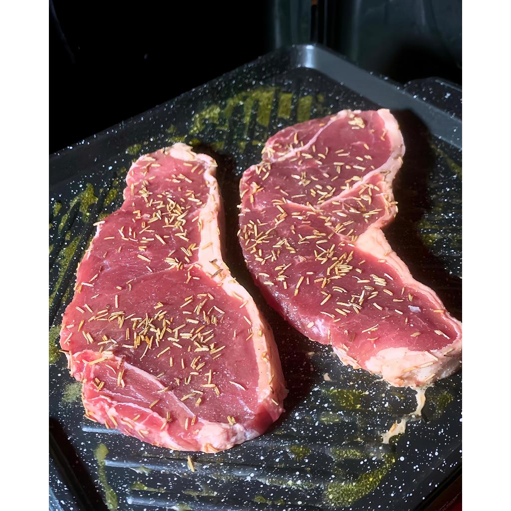 

SIRLON STEAK PREMIUM/DAGNG STEAK/DAGING SAPI