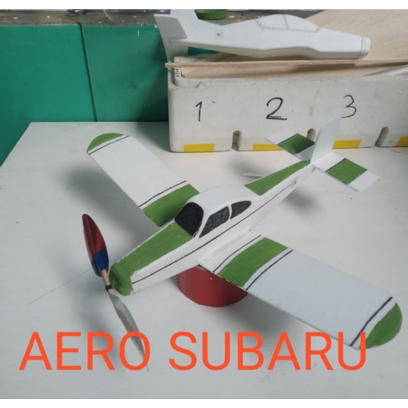 pesawat tenaga karet   Aero subaru