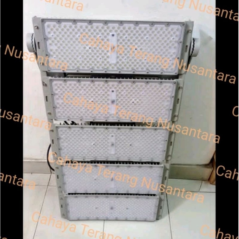 Lampu tembak sorot Outdoor led 1000 watt Ph lampu tembak Outdoor led 1000 watt pH lampu sorot 1000 w