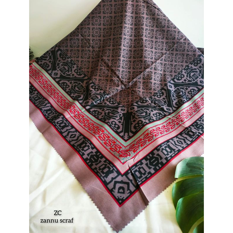 Segiempat Azara Motif| Hijab Motif Azara Paris