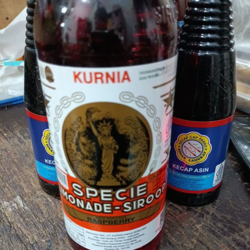 

Sirup Kurnia rasa raspberry 1 botol