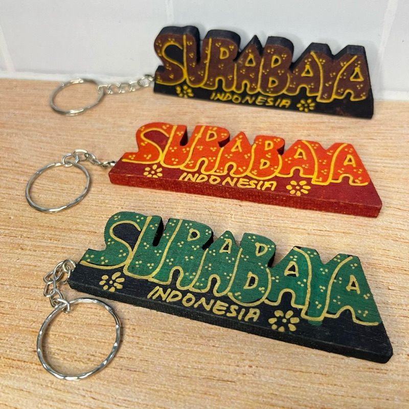 Gantungan kunci SURABAYA / Souvenir  oleh oleh khas kota Surabaya Indonesia