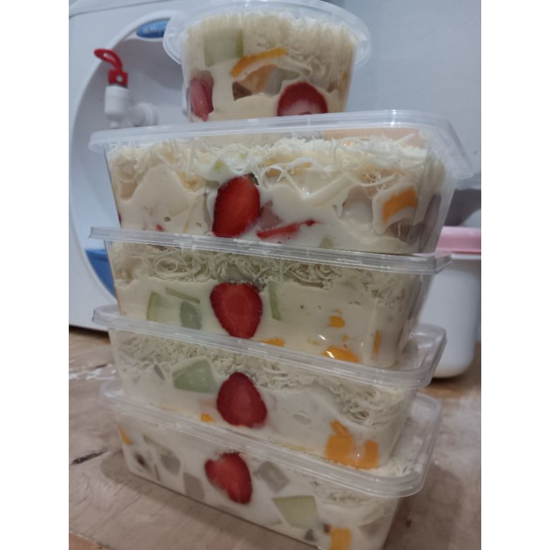 

SALAD BUAH HOMEMADE SAUS CREAMY FULL KEJU 400ml