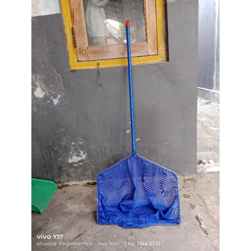 seser ikan kain setrimin halus 40cm..gagang pipa besi 75 cm