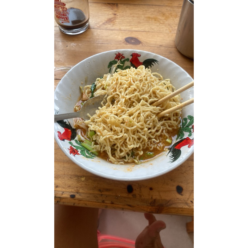 

mie mainan