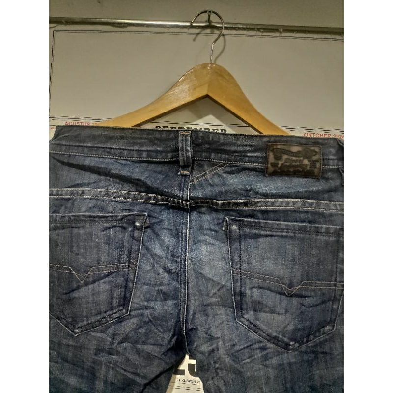 Celana jeans Vintage by Diesel industry