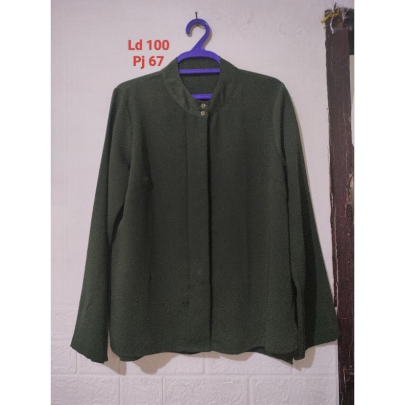 Baju atasan wanita blouse hijau army preloved