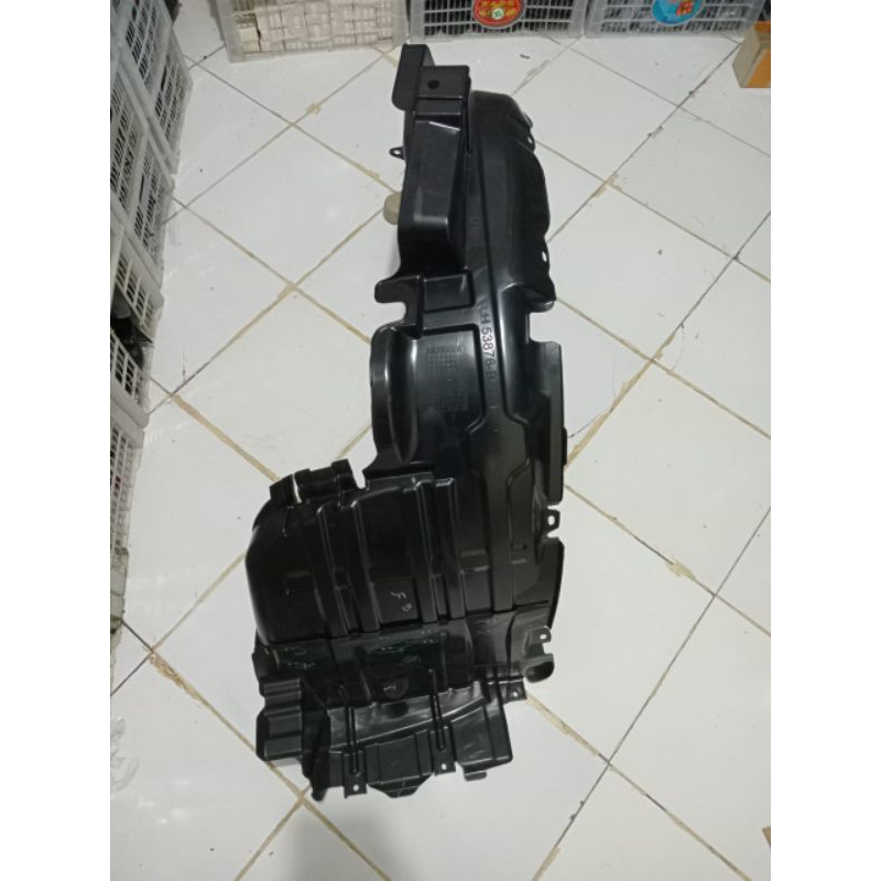 Liner fender spatboar kolong depan ( KANAN) AVANZA VVT-I Tipe S 2007-2011 ORIGINAL