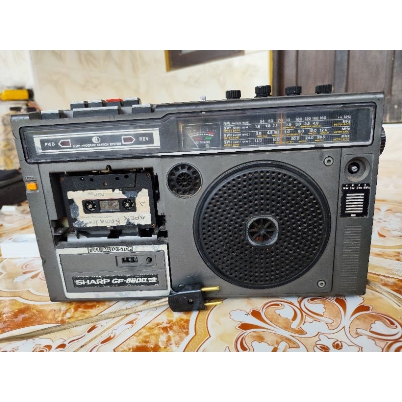 Radio Caset Sharp Gf 6600, Radio Antik Jadul Vintage Radio dan Tipe Nyala. Suara Casees agak cepat d