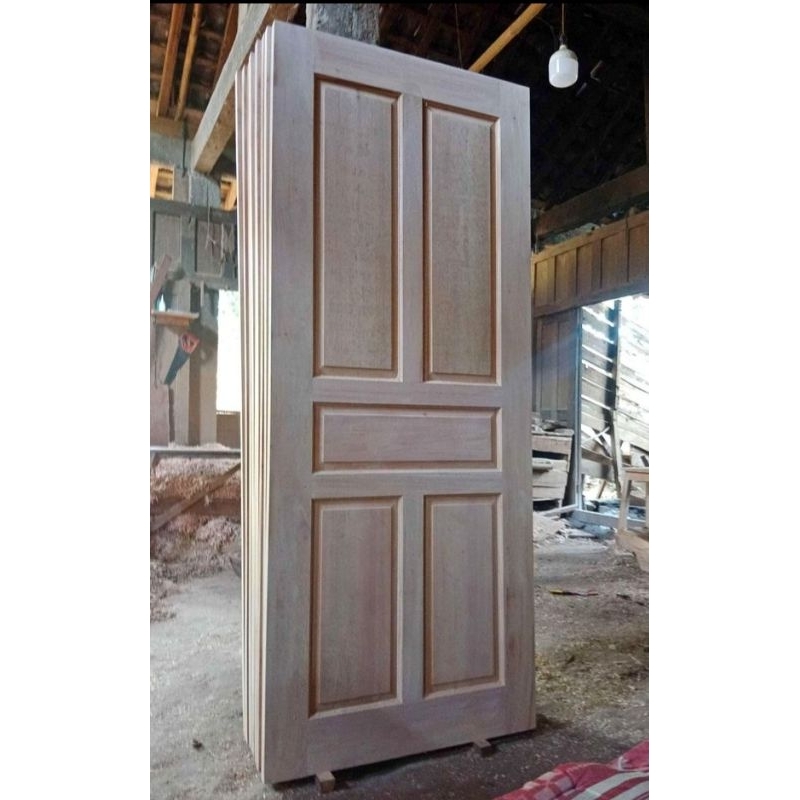 Daun pintu kamar mahoni