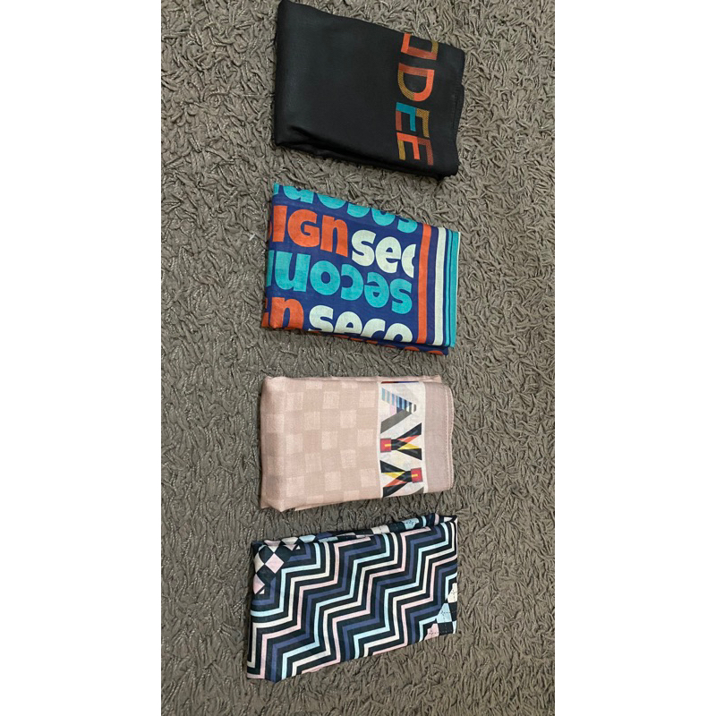 PL PRELOVED KERUDUNG DEENAY