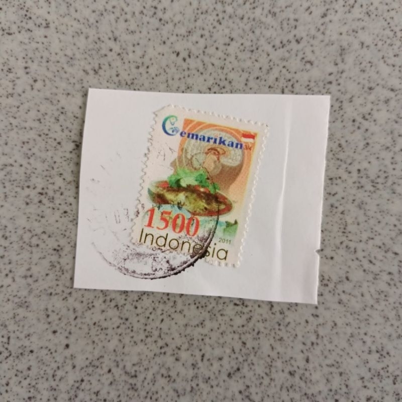 

Perangko used Indonesia seri Gemar Ikan 1500 2011