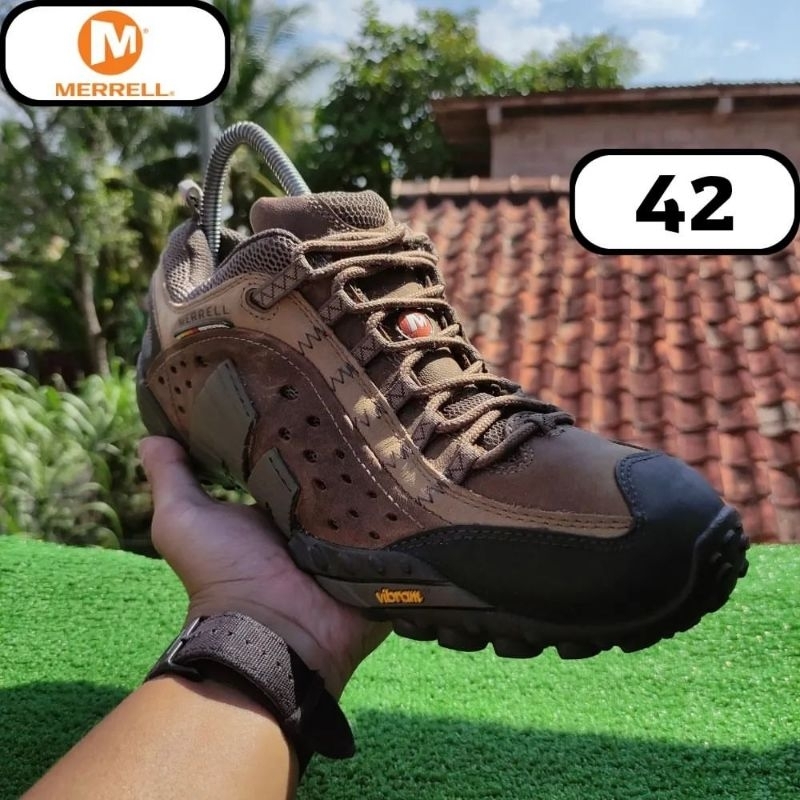 sepatu gunung Merrell Intercept Moth Brown 42