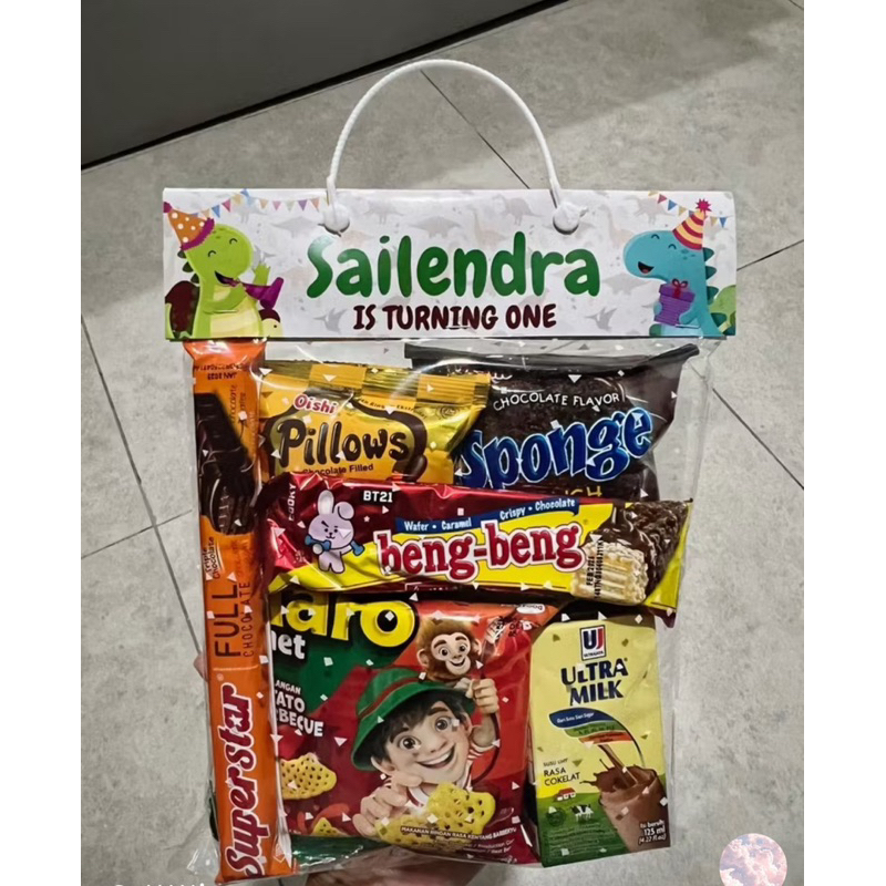 

FREE CUSTOME NEMTEK BINGKISAN SNACK KEMASAN ULTAH