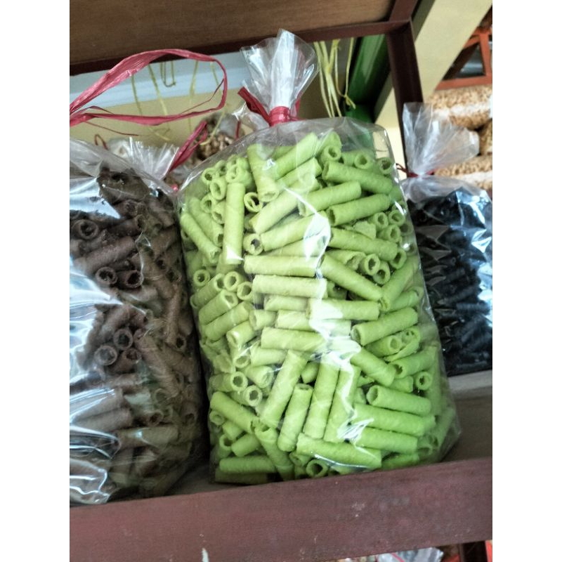 

ASTOR COKLAT/BLUBERI/PANDAN/STROBERI