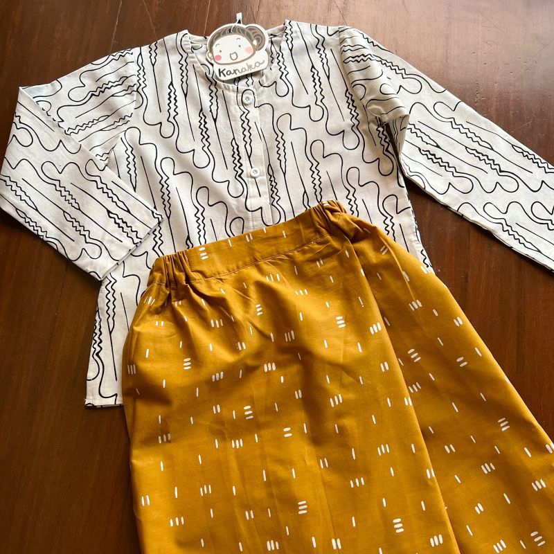 Kanaka Batik Anak Kamila Kuning Set