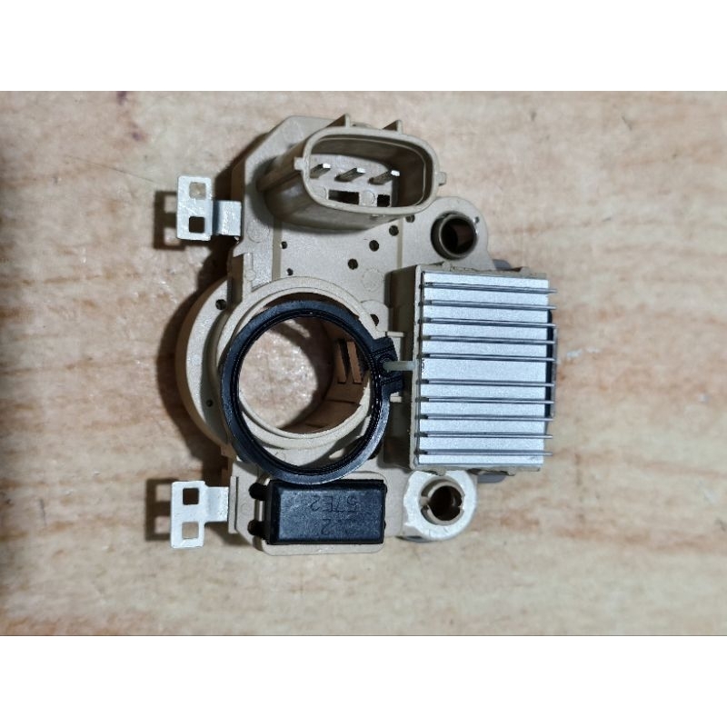 IC regulator alternator Grand Vitara / Escudo 2.0 / X Over