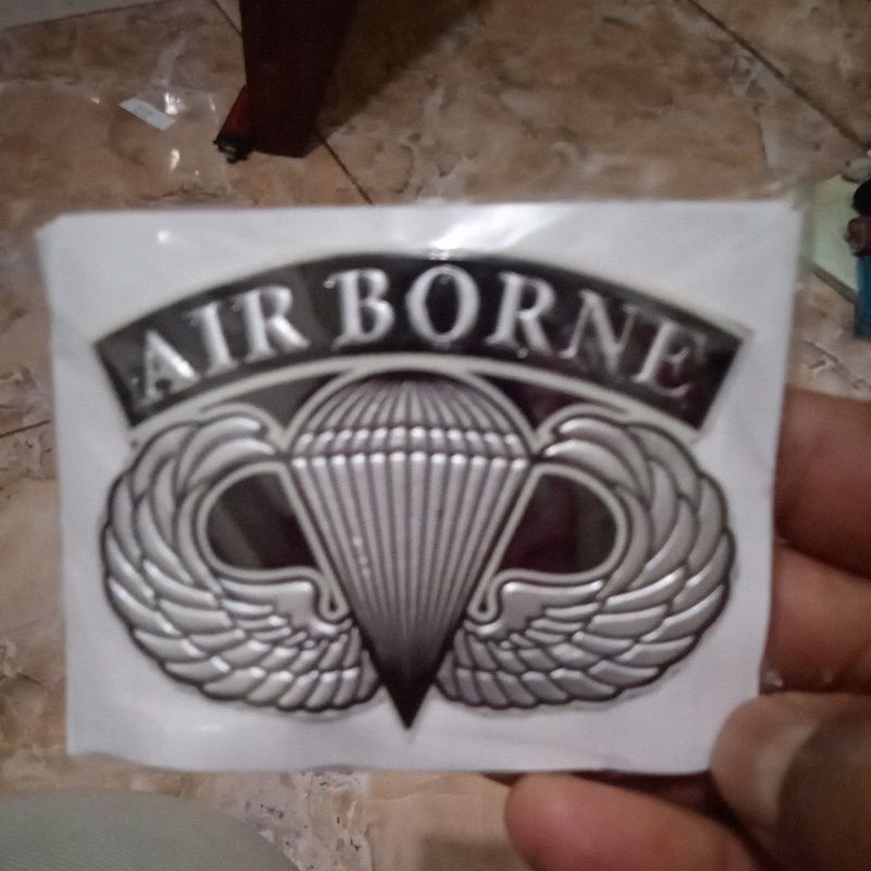 

Stiker embos Logo Air Borne silver