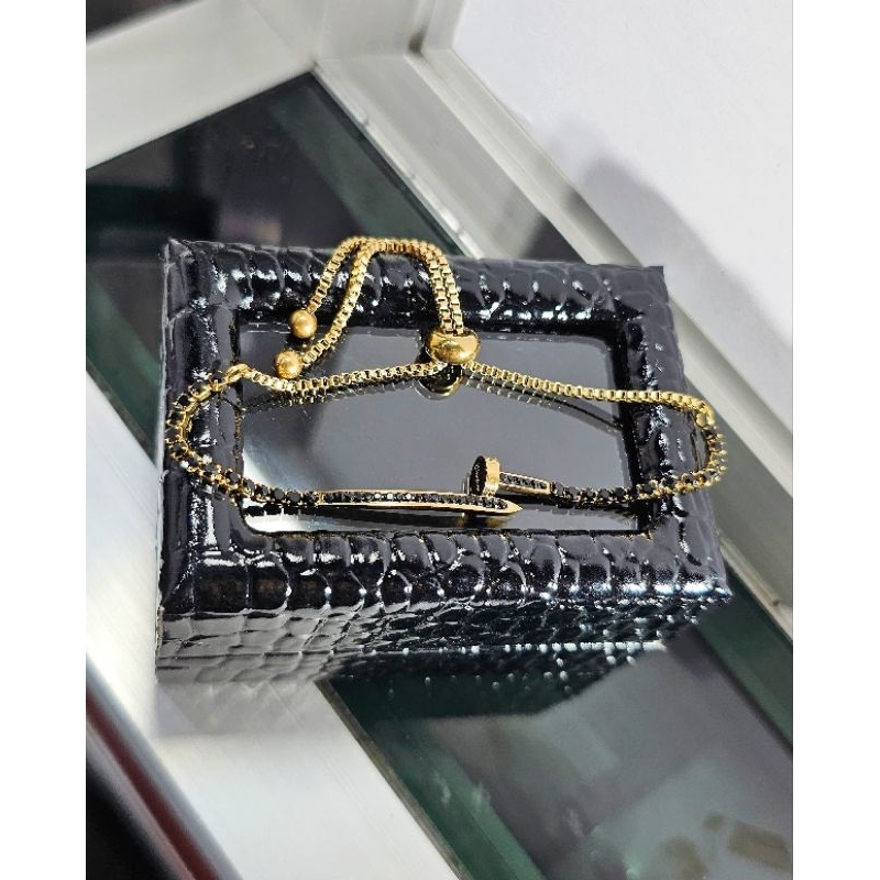 Gelang Titanium Serut (Motif Paku Mata Hitam)