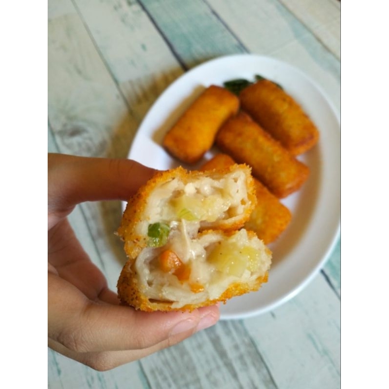 

RISOL FROZEN PEKANBARU Risol Rogout Ayam Frozen enak isi 10 pcs