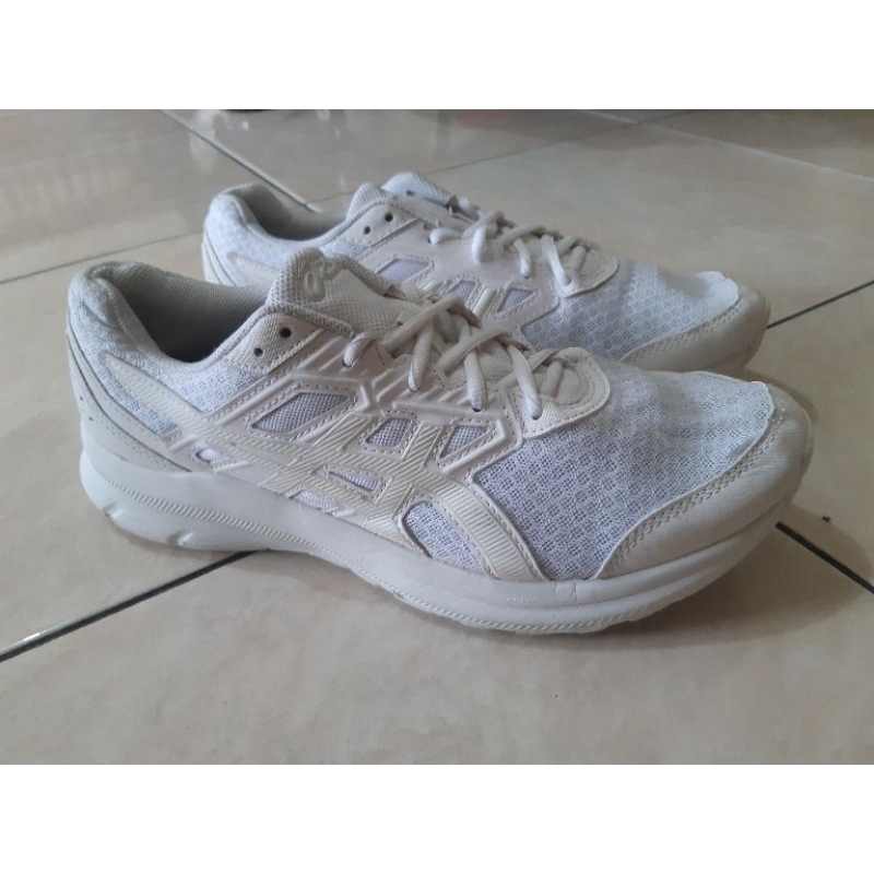 asics jolt 3 runing