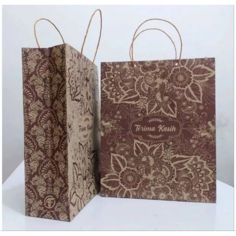

50 PCS PAPERBAG MOTIF BATIK UKURAN 21x17x6