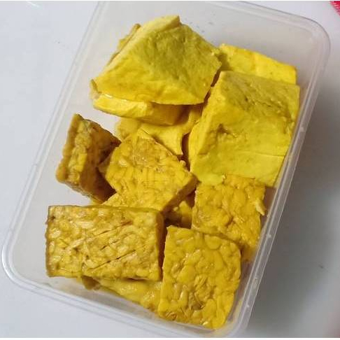 

Tahu tempe ungkep bumbu kuning