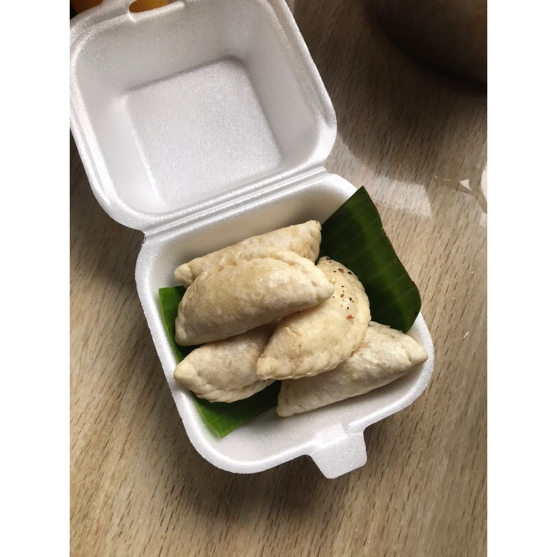 

cireng isi ayam suwir pedas