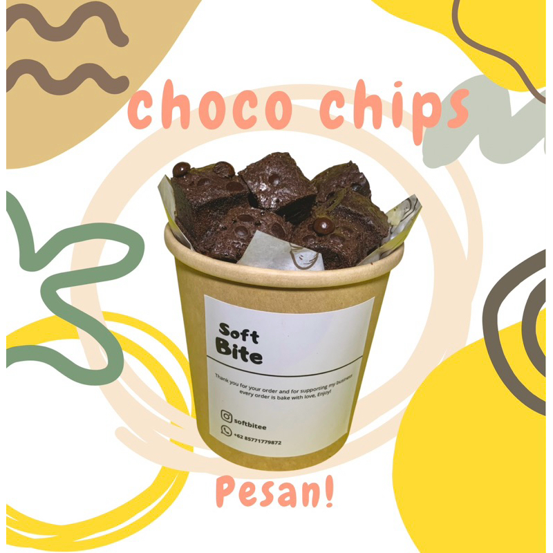 

Brownies cup toping choco chips