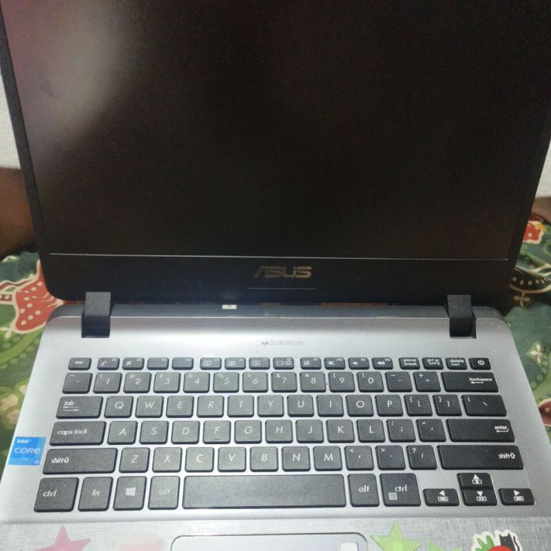 LAPTOP SECOND MULUS, ASUZ VIVOBOOK 14 A1400EA CORE i3 (BISA NEGO SAMPE GOAL)