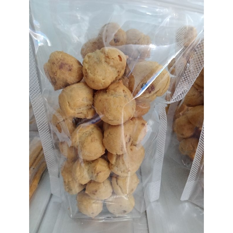 

Soes kering isi Coklat