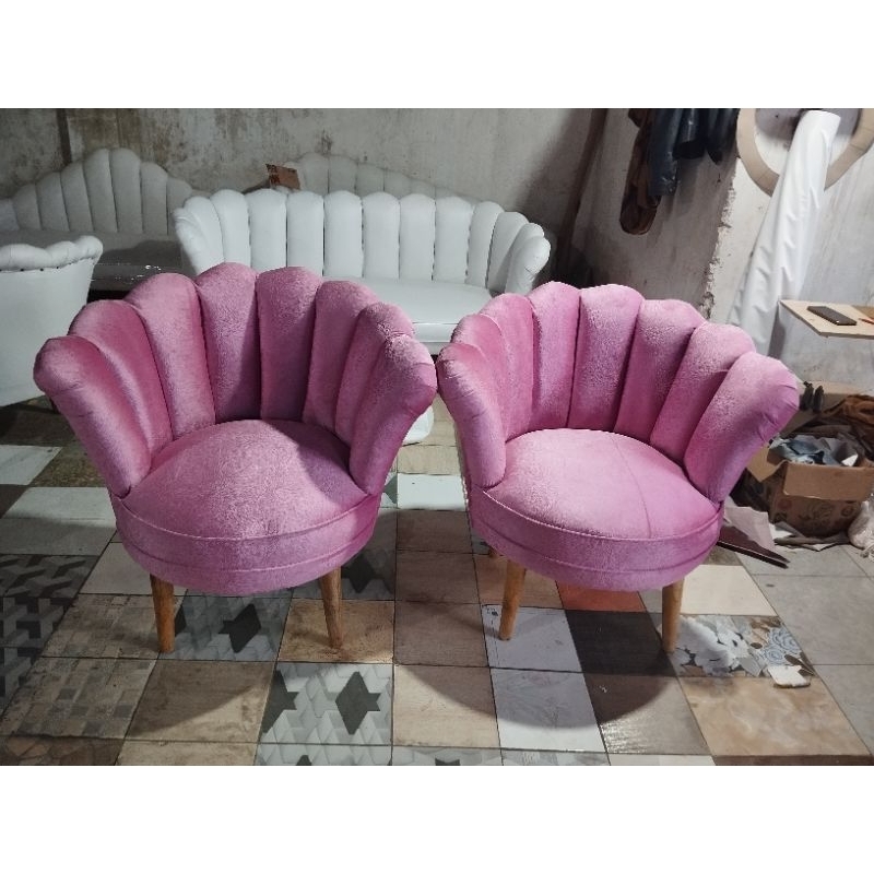 Kursi kerang single bludru