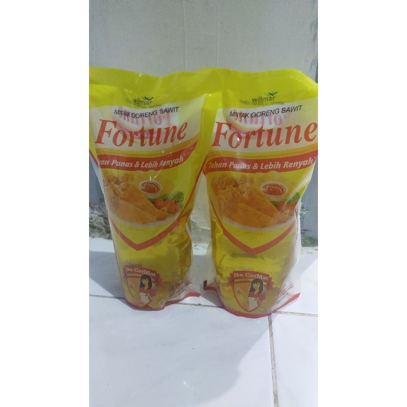 

Fortune minyak goreng refil 1 liter