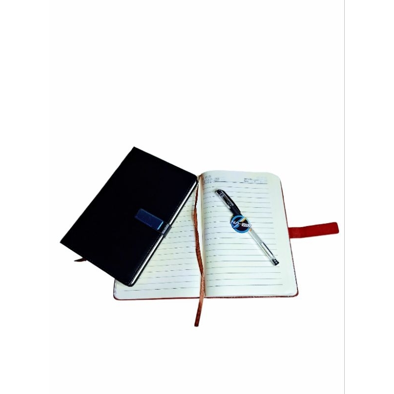 

Agenda kulit notebook kulit a5 kancing magnet ( terima cetak costumelogo)