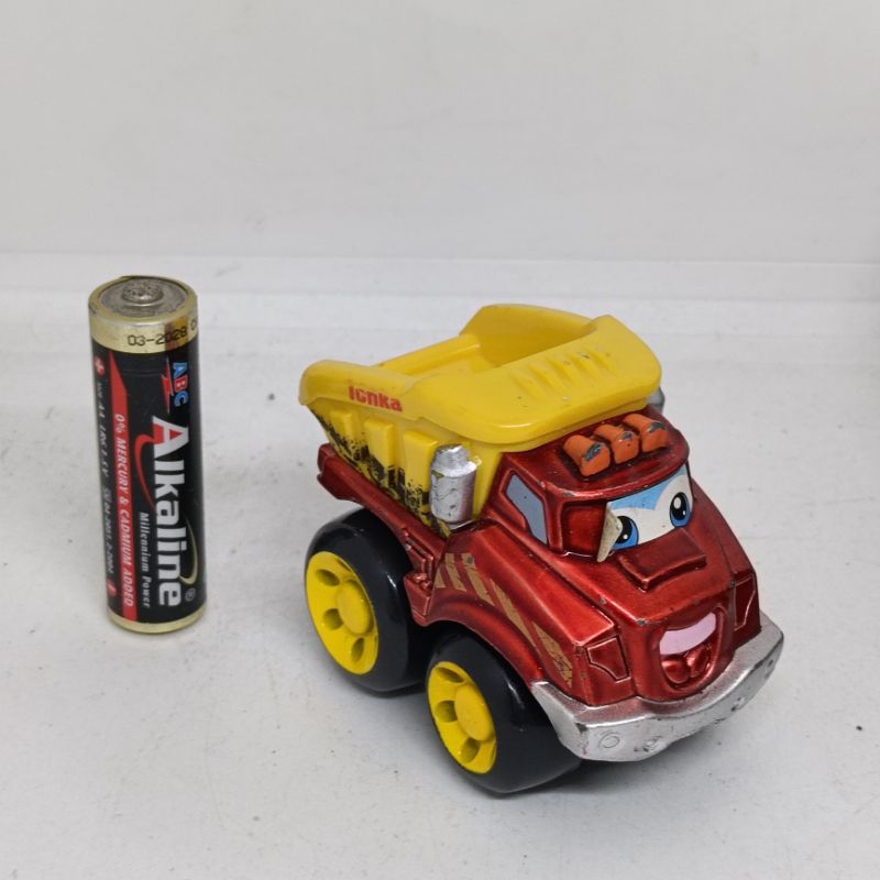 MOBIL TONKA RED MINI DUMP TRUCK CHUCK HASBRO