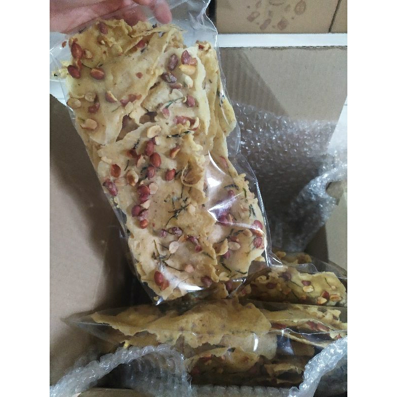 

PEYEK / REMPEYEK HOMEMADE ( Kacang Tanah Rebon Teri Kacang Ijo ) 200 Gram