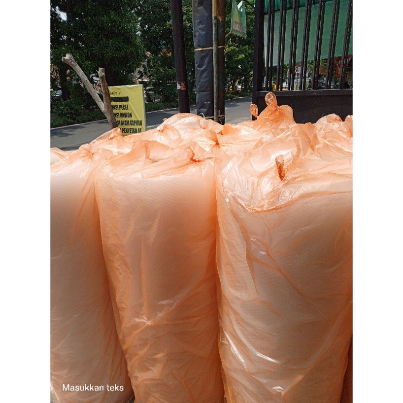 

(KHUSUS OFFLINE) BUBBLE WRAP BENING2,4KG