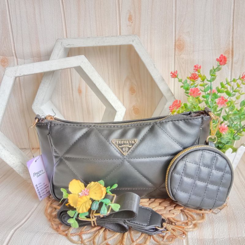 tas selempang wanita by Prada model terbaru kekinian free dompet