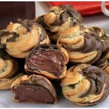 

kue soes coklat 250 gram