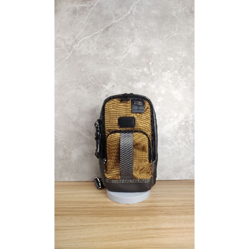 T*MI FIFE SLIM SLING BAG