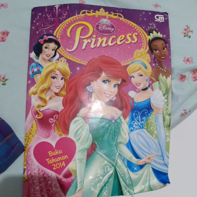 Second/Preloved - Buku tahunan 2014 disney Princess Buku Aktifitas Anak Perempuan Disney Princess ta