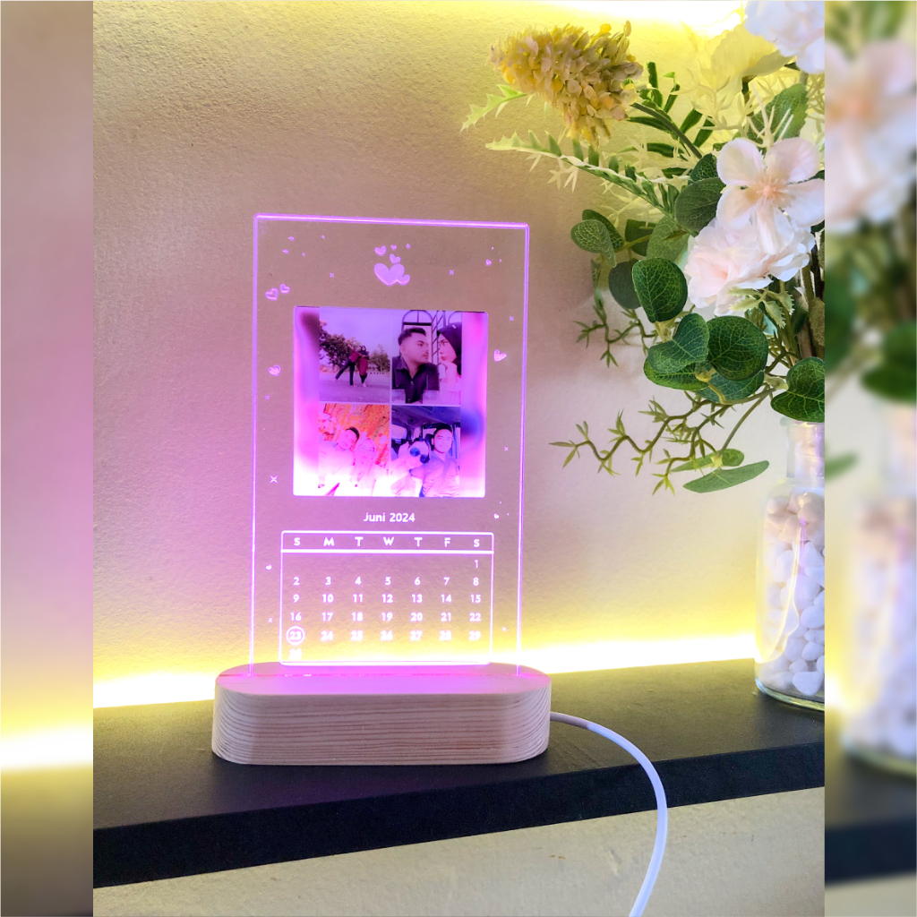 LAMPU AKRILIK CUSTOM FOTO WITH CALENDAR