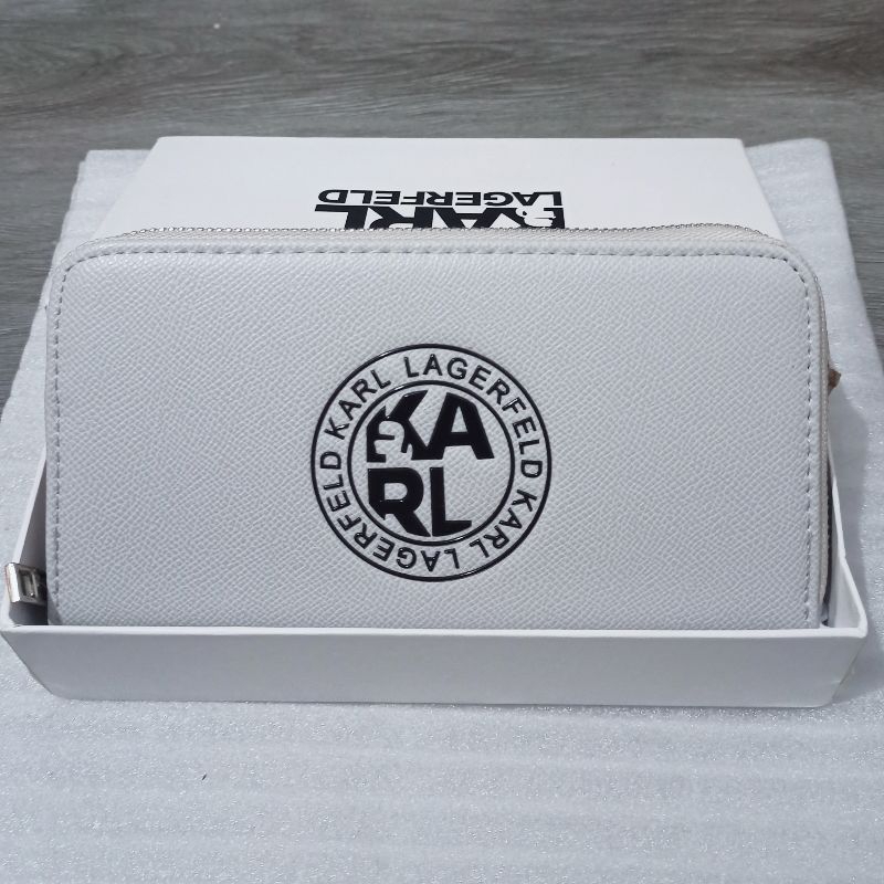 DOMPET KARL LAGERFELD, TORY BURCH